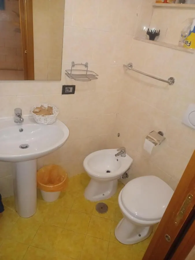 Filioli Apartment Bari 0*,